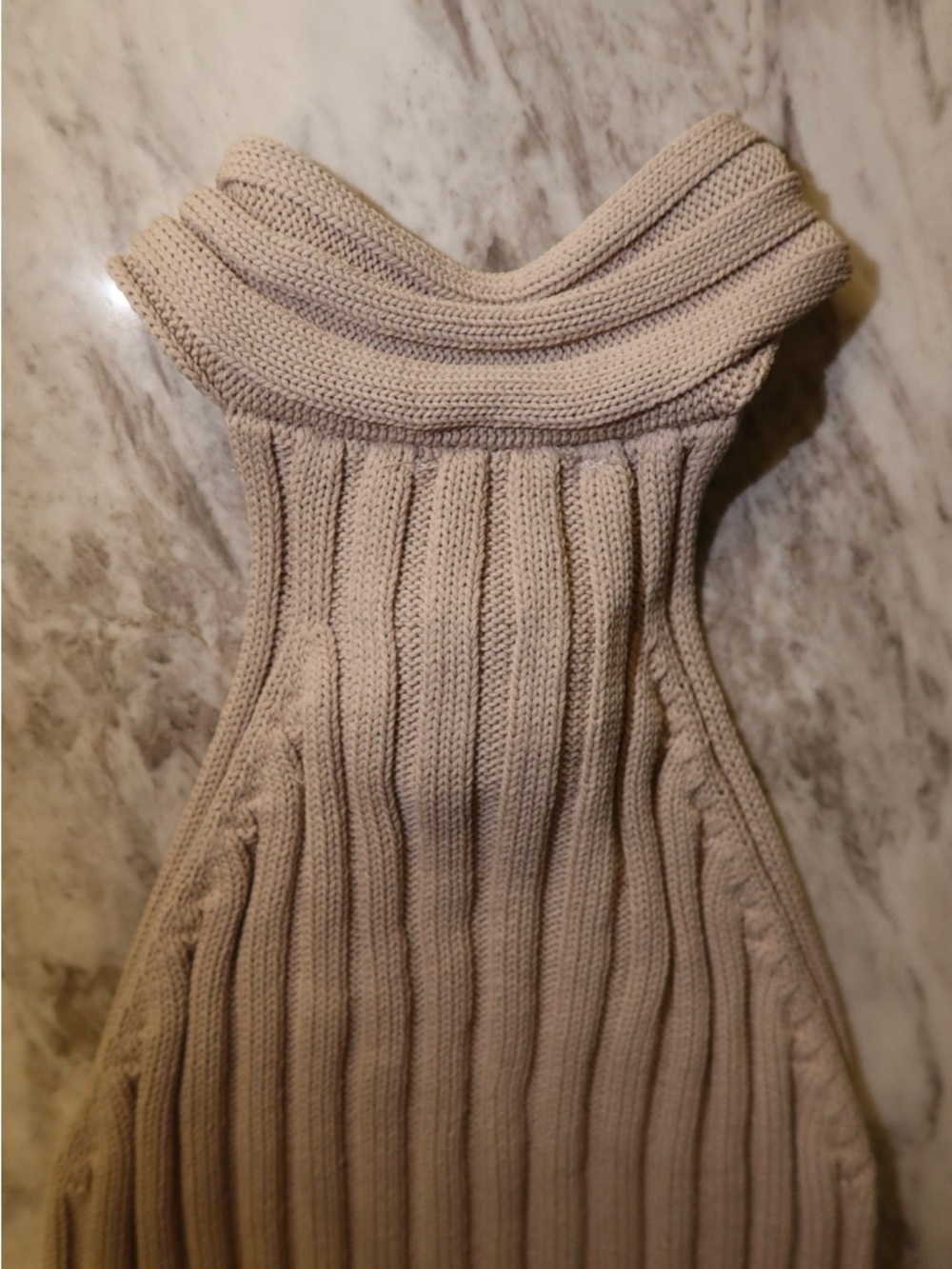 Line & Dot Cream Twist Halter Ribbed Tank - Picture 6 of 9